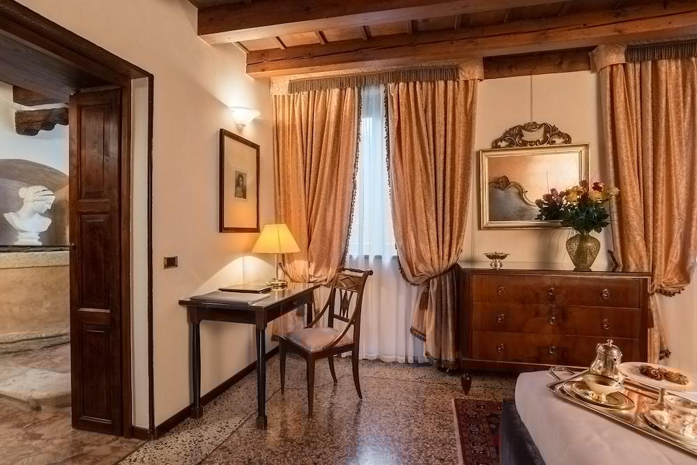 Hotel Villa Del Quar 산피에트로인카리아노 외부 사진