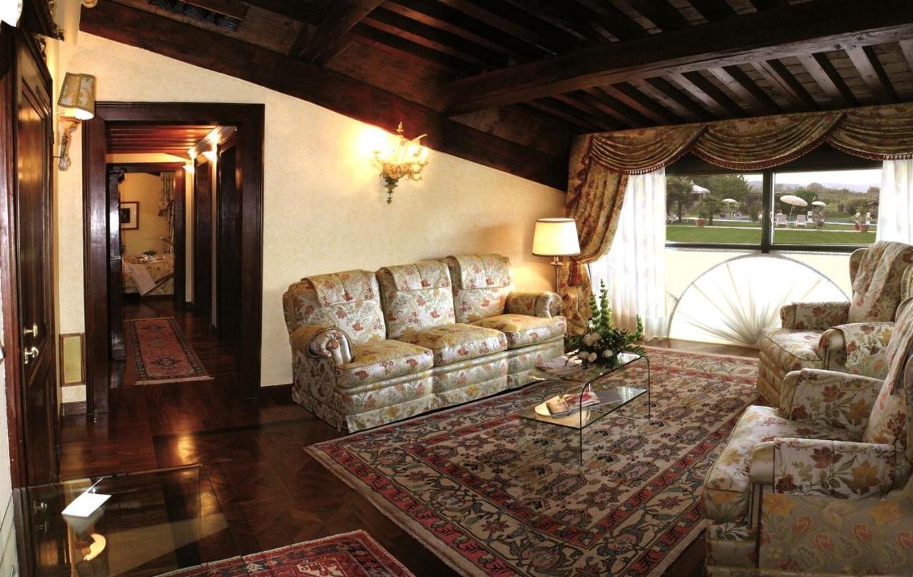 Hotel Villa Del Quar 산피에트로인카리아노 외부 사진